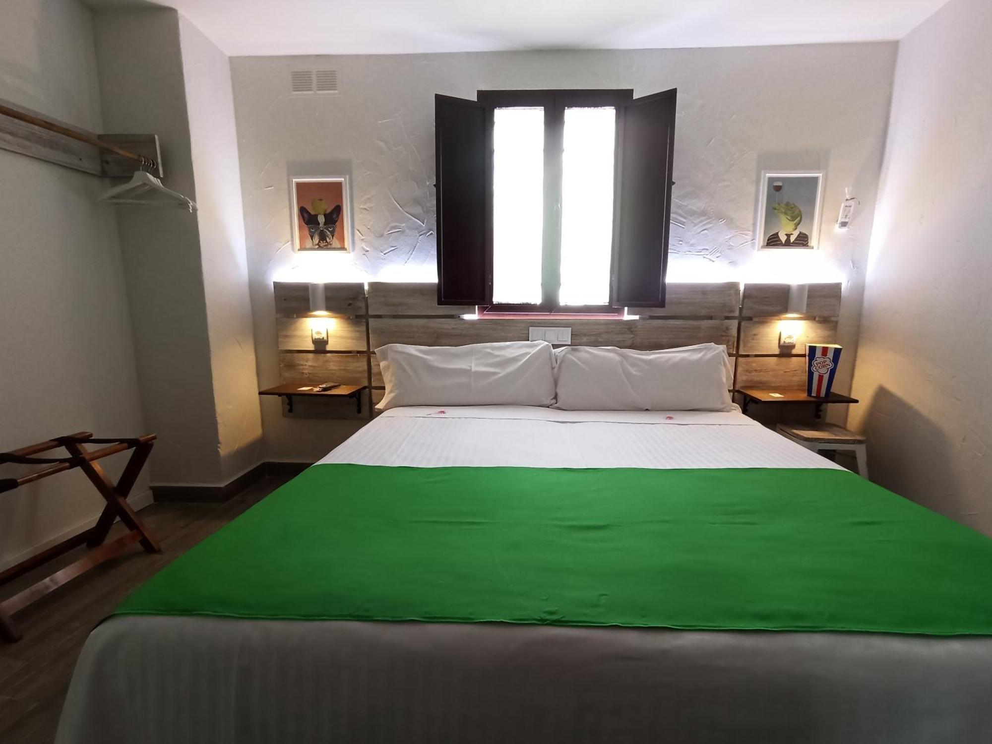 La Jarana Casa Hotel Zahara De La Sierra Oda fotoğraf