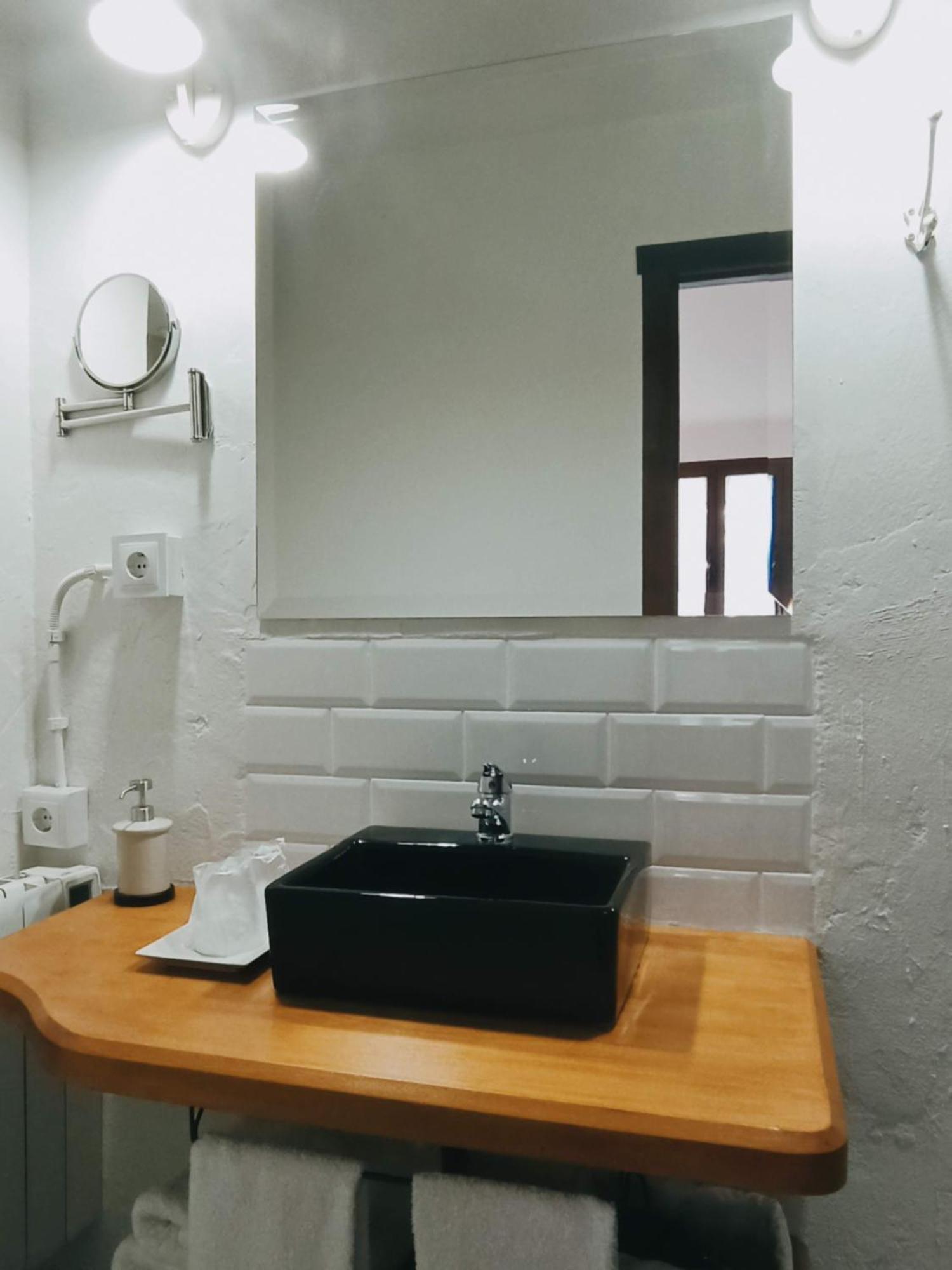 La Jarana Casa Hotel Zahara De La Sierra Oda fotoğraf